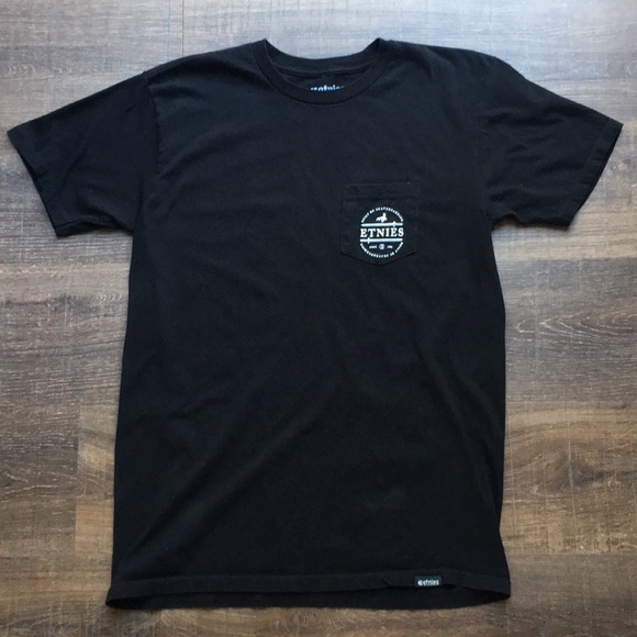 Etnies Other - Etnies Skateboard Pocket T Shirt